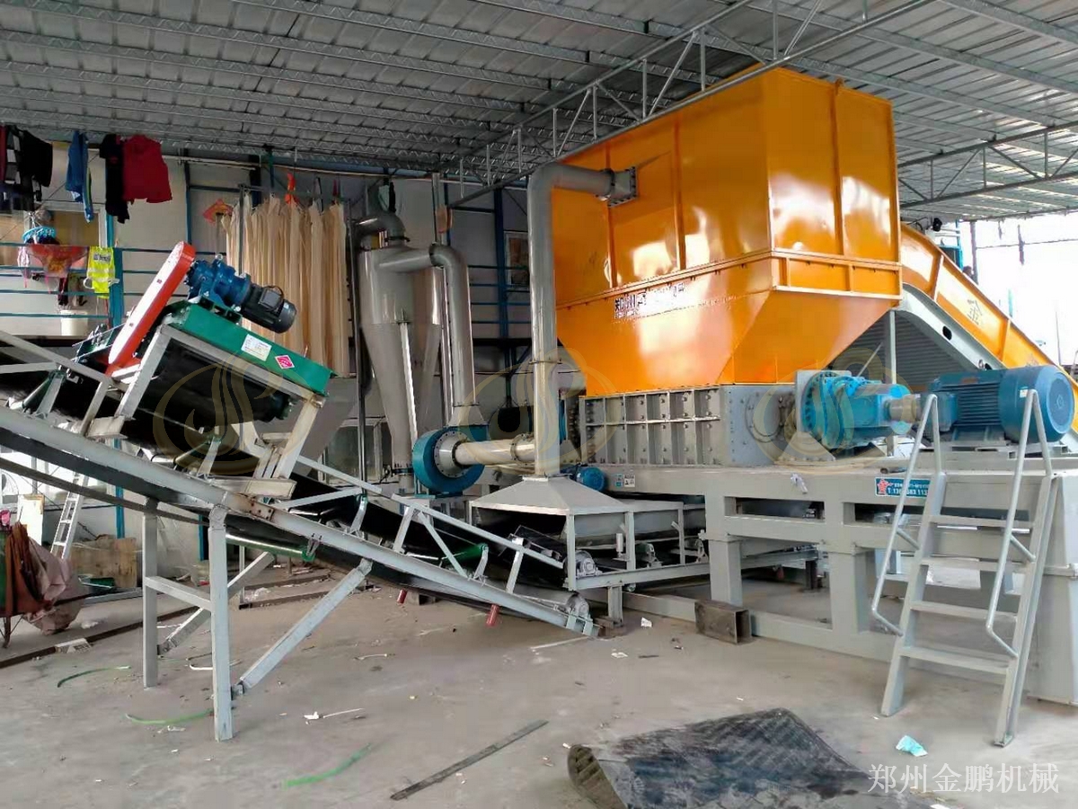 郑州金鹏城市固废垃圾减容设备处理大件垃圾